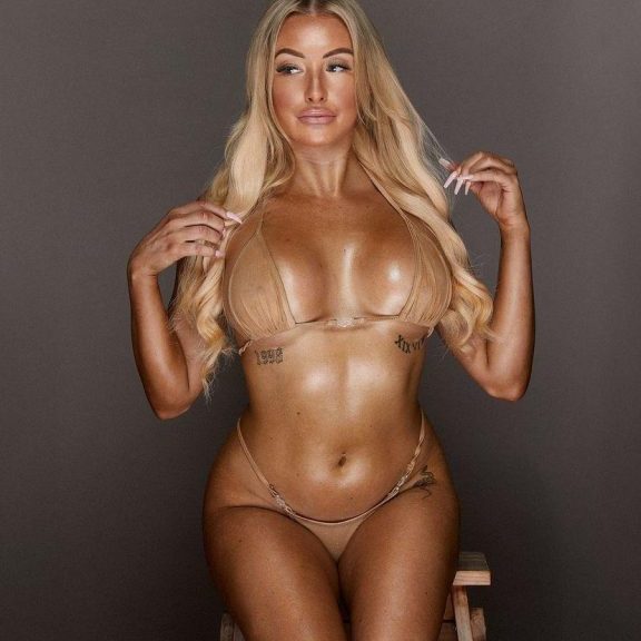 bucks party waitress Kendal Melbourne Evotique Entertainment