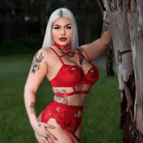 Nude waitress Angel Central Coast